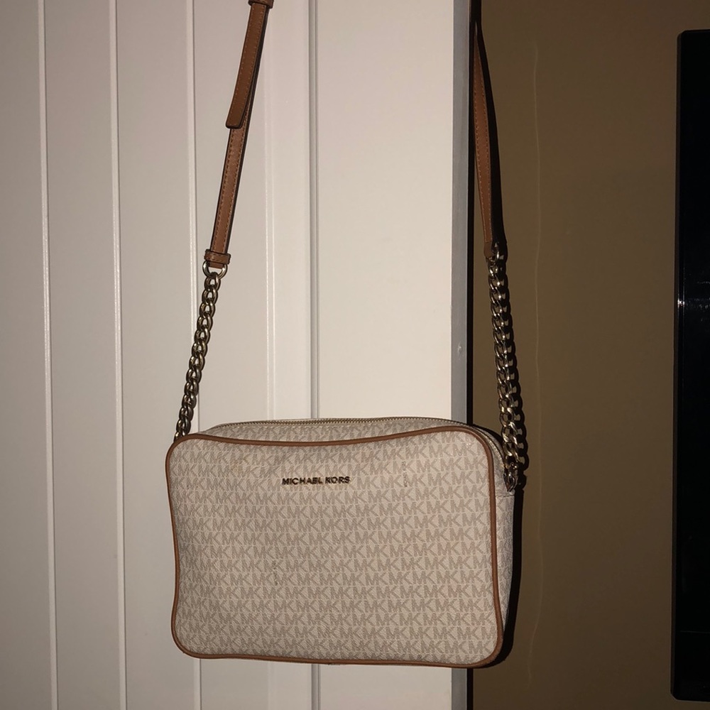 Crossbudy MK Bag.